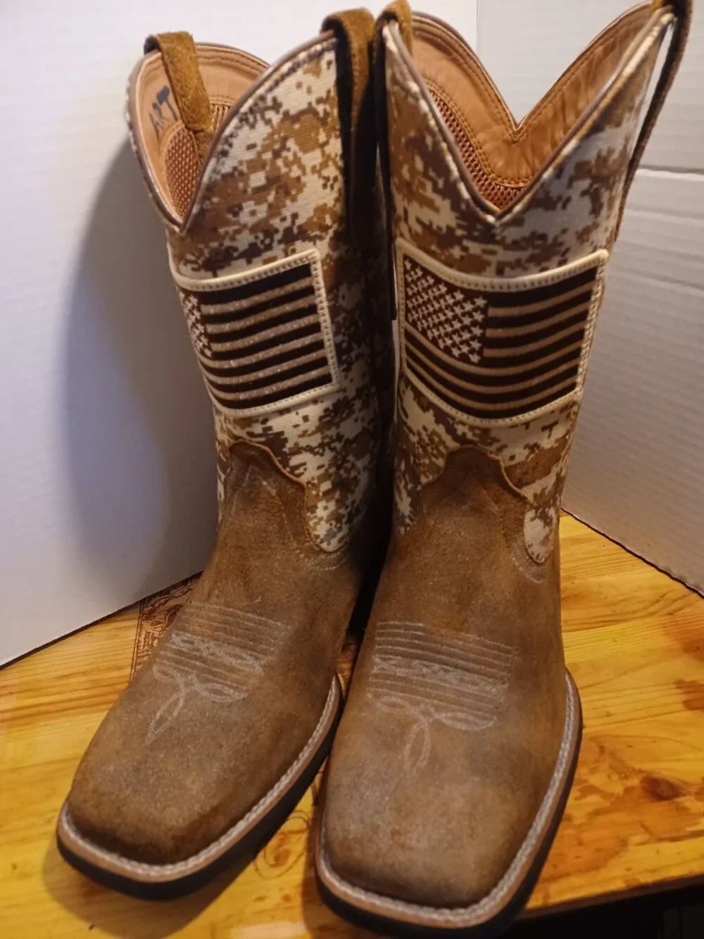 Ariat Men's Patriot Western Boots Size 8EE